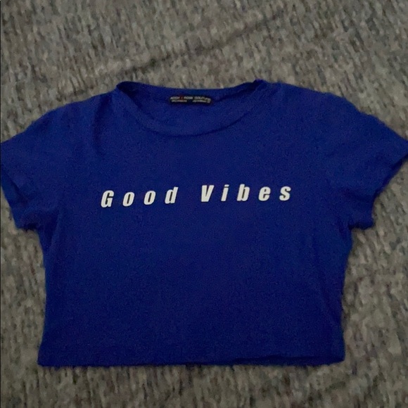 Tops - Blue cropped t-shirt